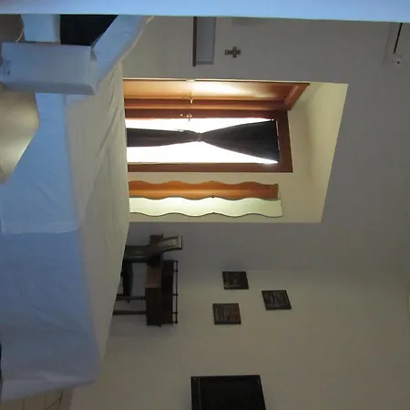 Ottaviano Augusto Bed & Breakfast